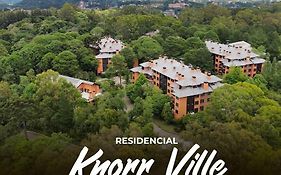 Lindo apartamento em Gramado - Venha descansar na maravilhosa Serra Gaúcha Condomínio Knorr Ville